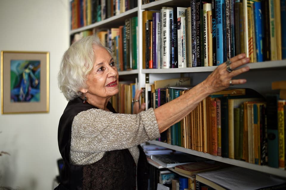 A Heartfelt Farewell: London Actress and Holocaust Survivor Ruth Posner Passes Away with Husband in Swiss Clinic
