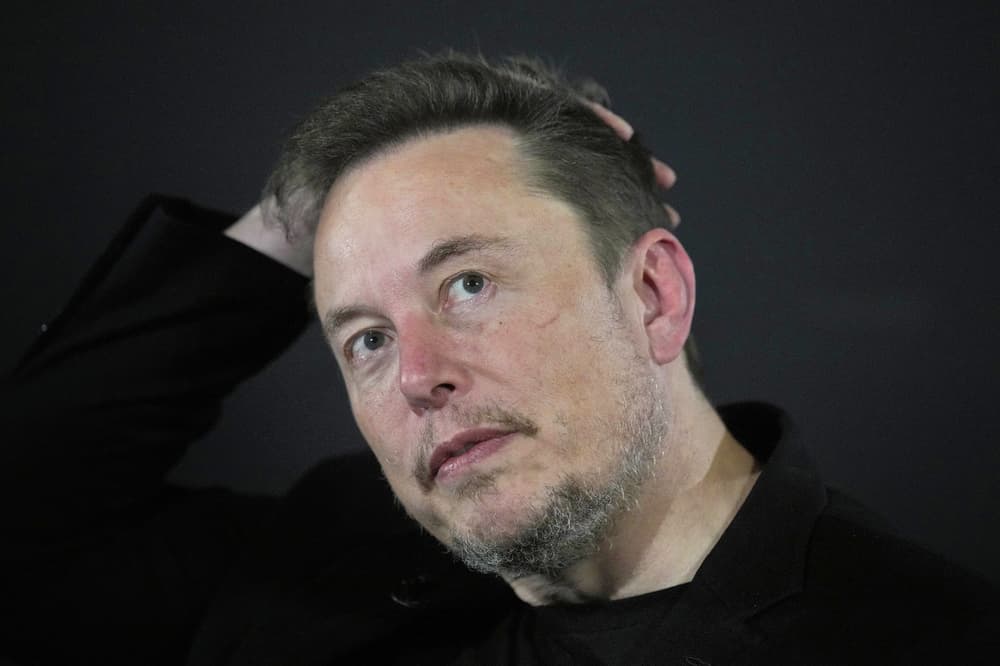 Ed Miliband Calls Elon Musk 'Dangerous' Amid UK Energy Policy Discourse