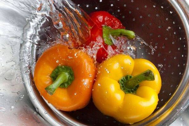 Unlock the Secret: Keep Your Peppers Fresh for Weeks with This Simple Trick!