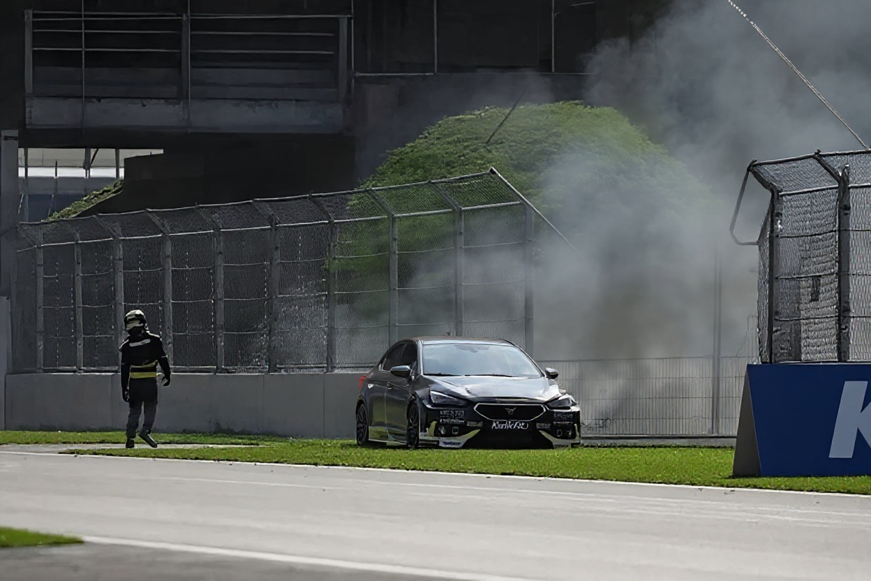 Nicolas Hamilton Escapes Fiery Car Blaze at Silverstone: A Race to Remember