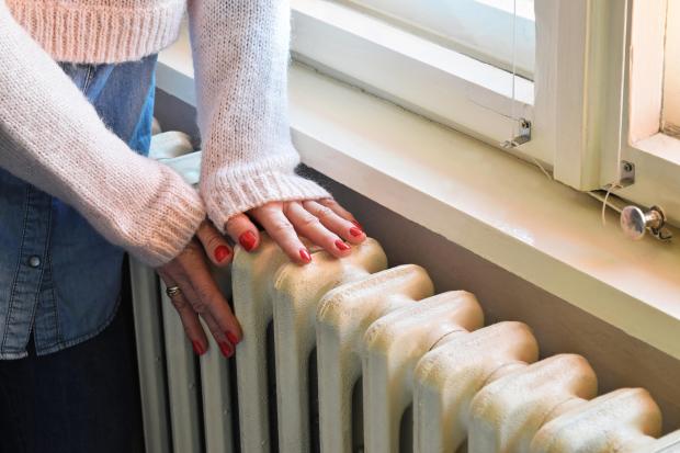 When to Turn on Your Heating: Tips for Comfort and Savings This Autumn